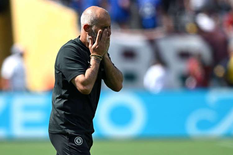 马雷斯卡:红牌后比赛局势彻底改变了,我们是在白白给对手送礼