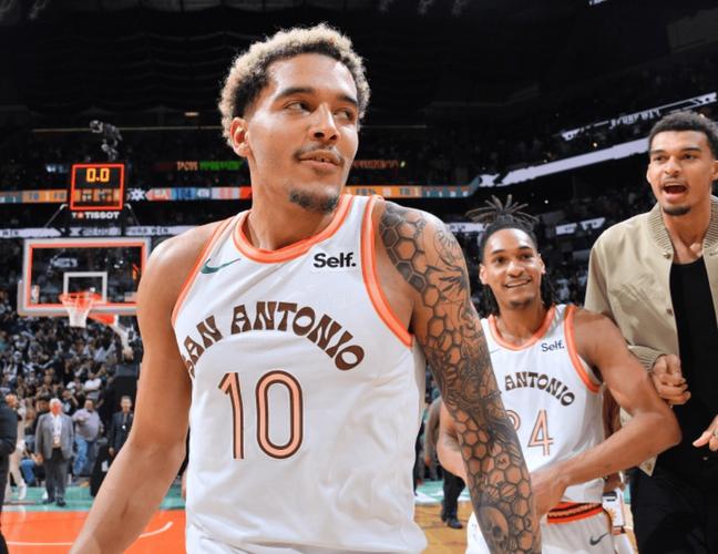 队记:索汉小腿伤势痊愈 有望参加马刺下周的训练营