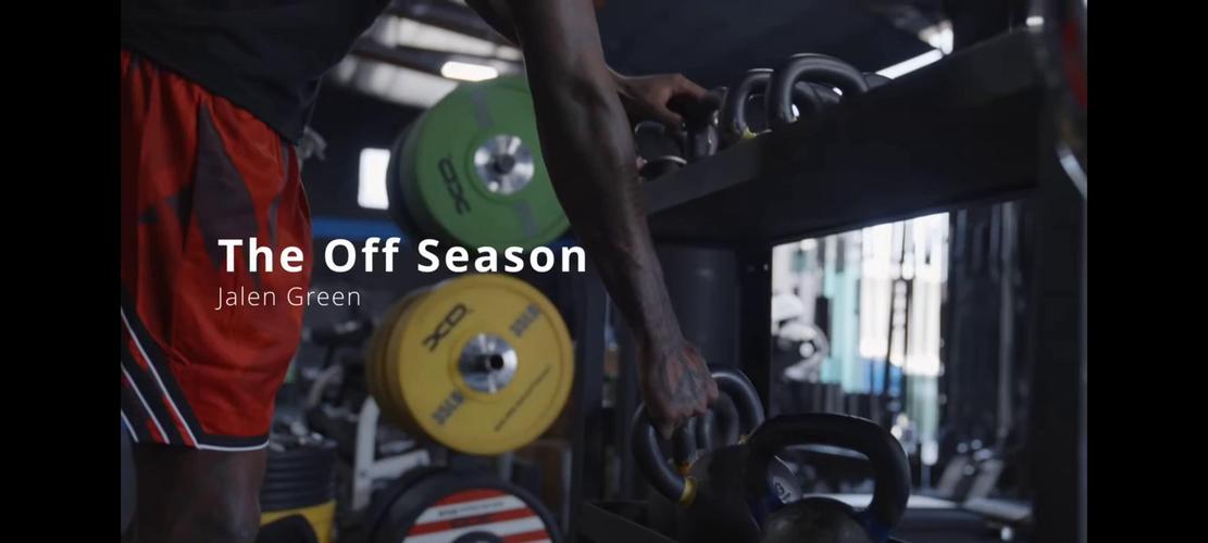 新赛季能走多远？太阳晒训练照：杰伦-格林狄龙击掌 马卢阿奇扣篮