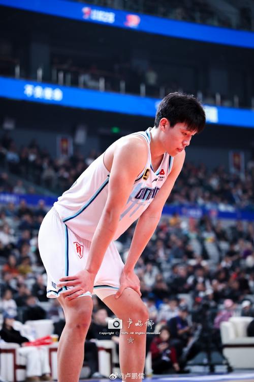 杨瀚森:希望未来NBA能到中国打比赛 这样老乡就都能看我打球了