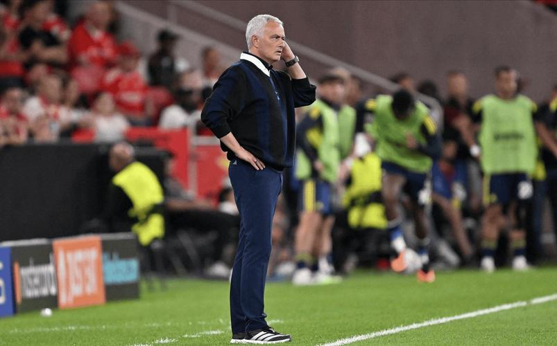 穆里尼奥谈切尔西：这段关系像爱情，我们依旧保留些许爱意💙