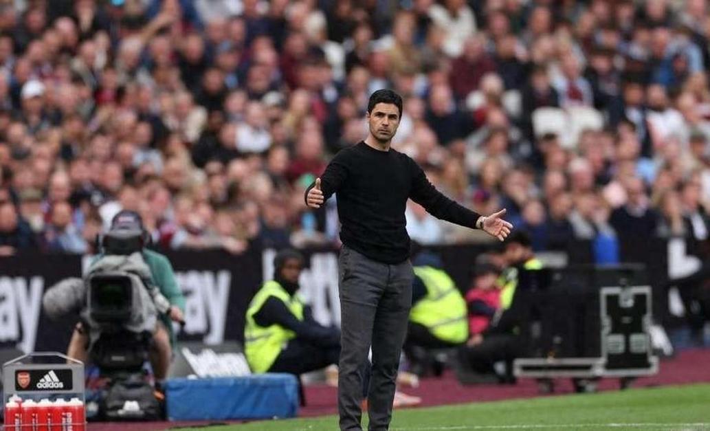 五战全胜,进18球失1球!官方:胜利主帅热苏斯当选9月最佳主帅