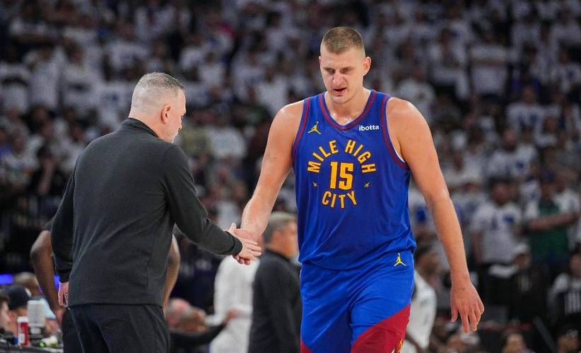 约基奇:提前续约是种奖励 这在体育界是自然而然的事