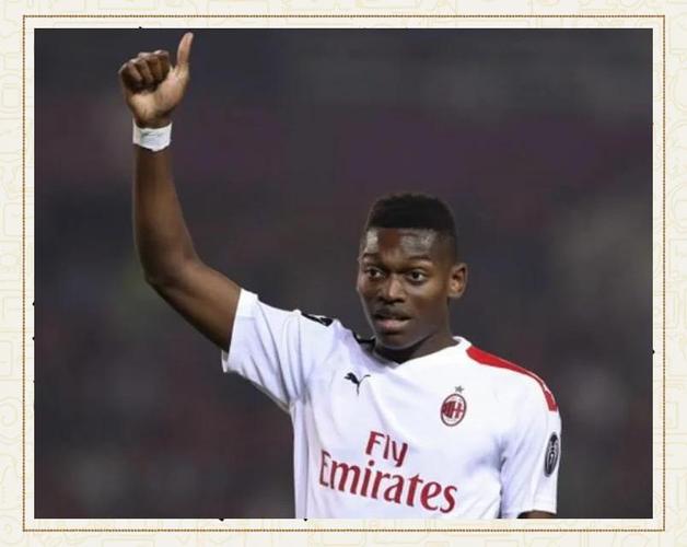 记者:对萨56和普利西奇的续约有信心,米兰明夏可能参与竞争莱万