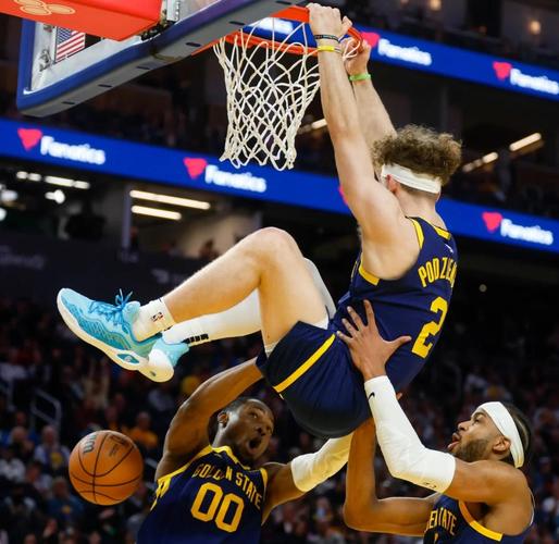 波杰:休赛期重点思考了要如何与库里搭档 他总在面对强硬防守