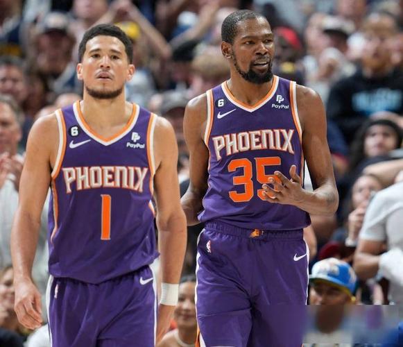 未来多年首轮已挥霍!太阳拆分三巨头 布克+格林能否抡出一片天?