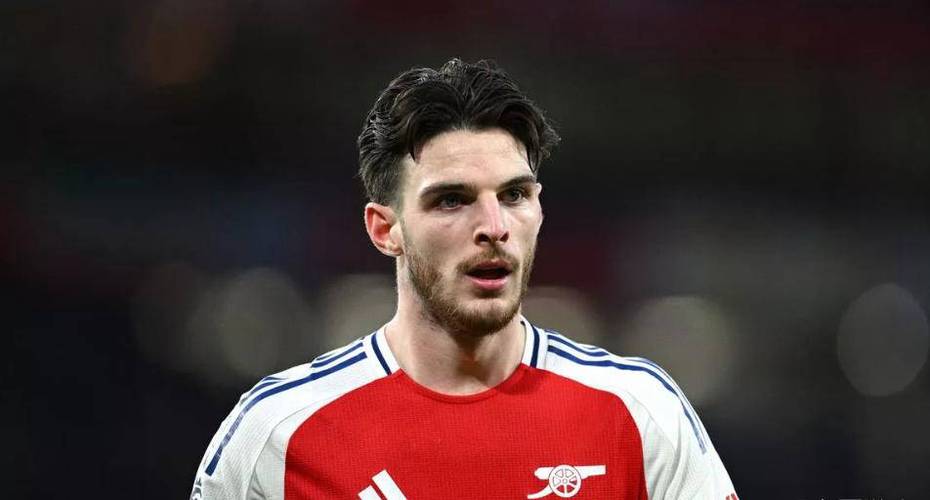 内维尔称凯塞多是英超最佳中场,卡拉格:赖斯更全能且控球更好