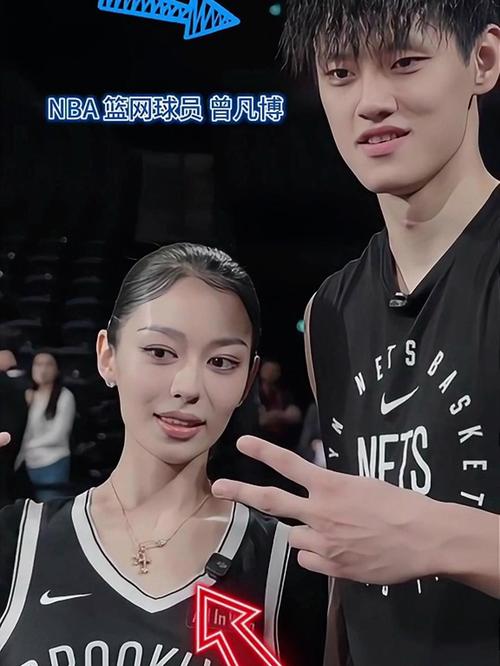 身材气质绝了！郎朗的妻子吉娜来到NBA中国赛现场 和曾凡博互动！