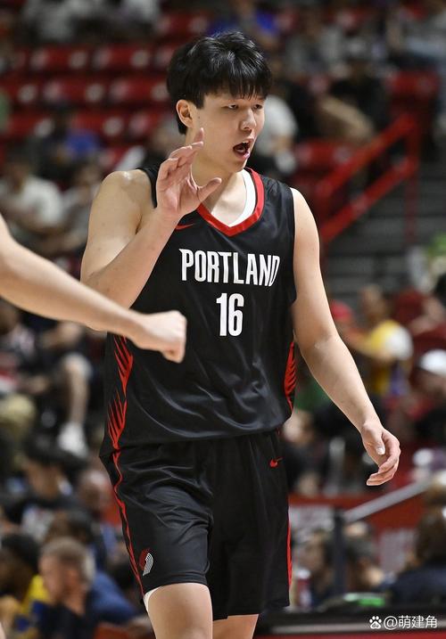 媒体人：杨瀚森会在一线队有稳定时间 若下放G联赛只会打打就回来