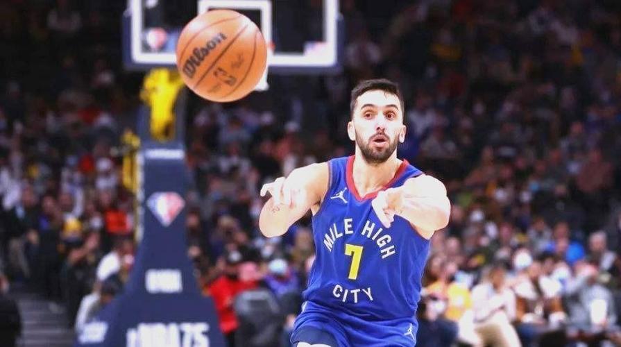 拓记:夏普和卡马拉的提前续约合同均没有球队和球员选项