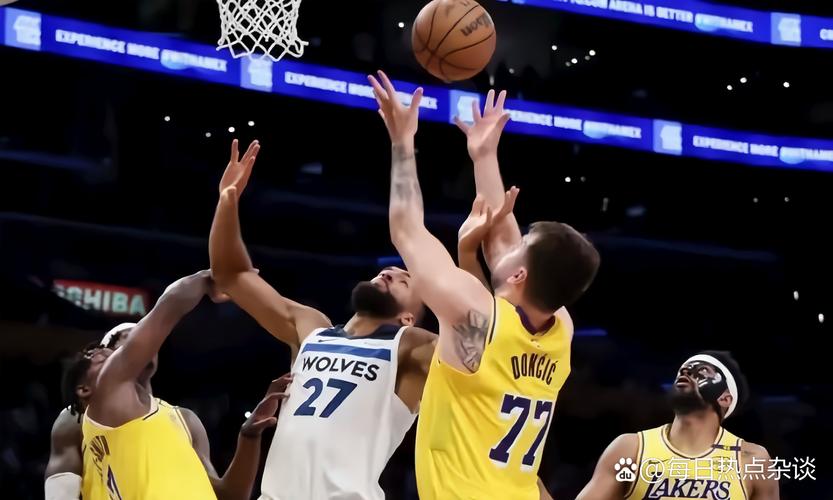 湖人VS森林狼裁判报告：漏判麦丹打手 里夫斯绝杀抛投干干净净！