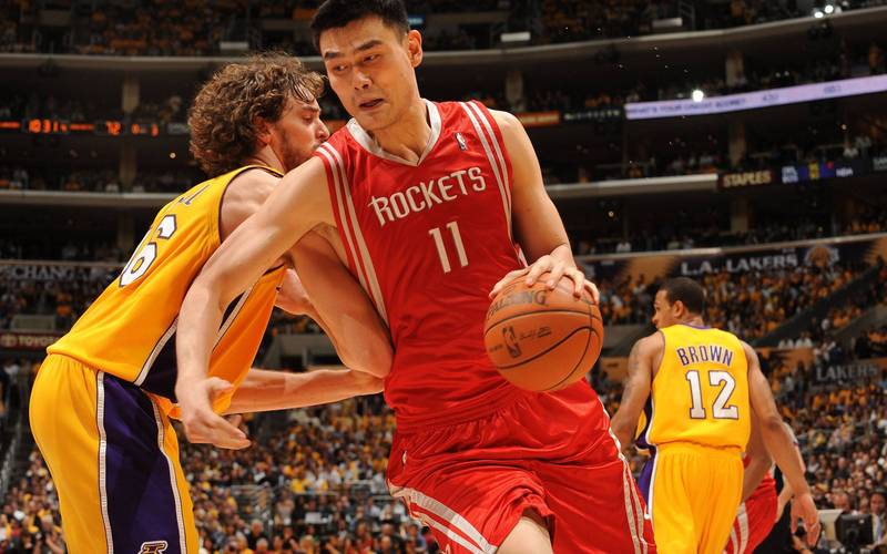 队记:千里之外的你不知瀚森在经历文化隔阂 他不会迅速变成姚明