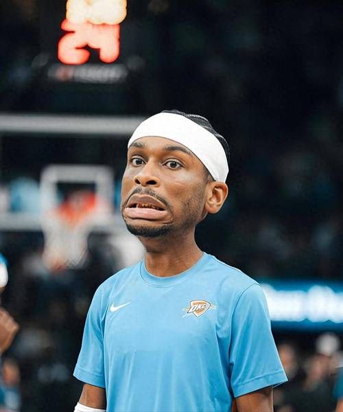 另类的2+1！亚历山大抢断反击造杀伤&莫兰特怕踩到挂筐吹干扰球