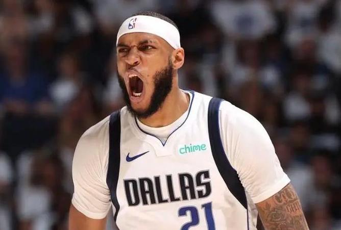 记者:22号秀德雷克·鲍威尔没有畏首畏尾 展现了持球进攻的自信