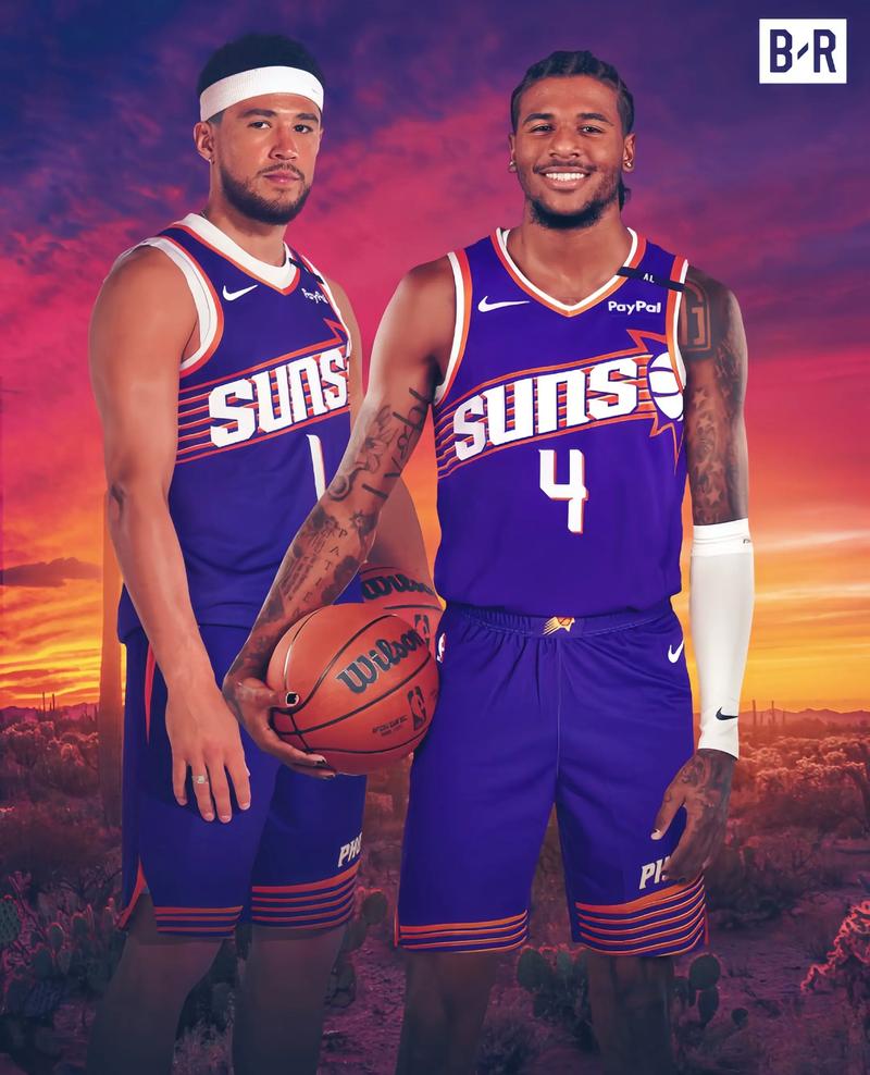 布克在太阳的角色，杰伦·约翰逊的超级三双